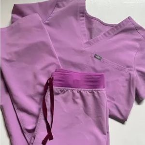 Dusk Pink Figs scrub set- one pocket top and kade pants